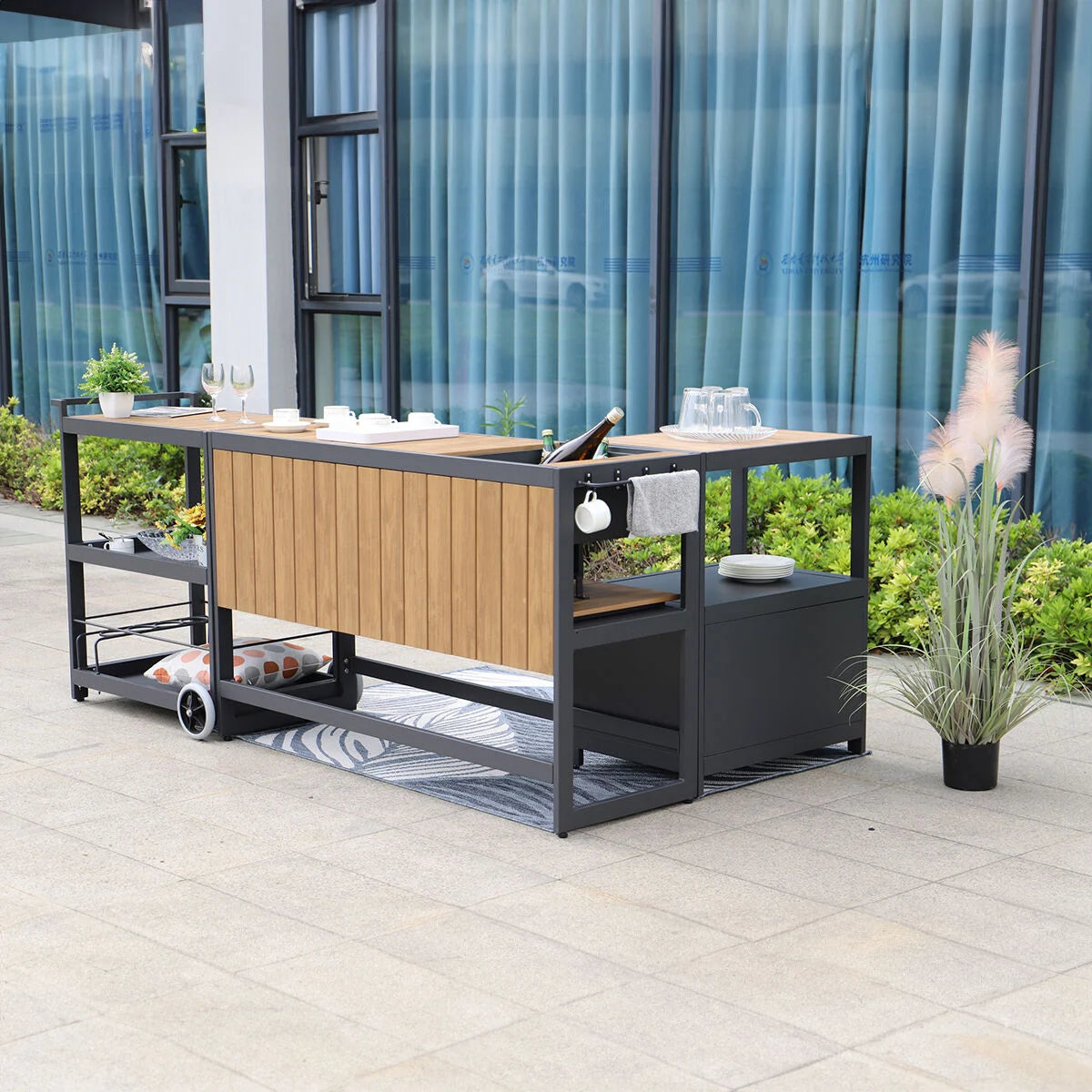 Maze Outdoor Kitchen / Bar Unit