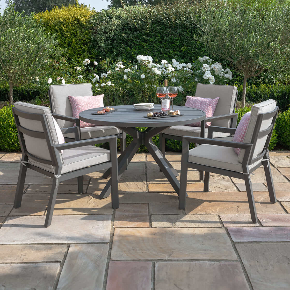 New York 4 Seat Round Dining Set